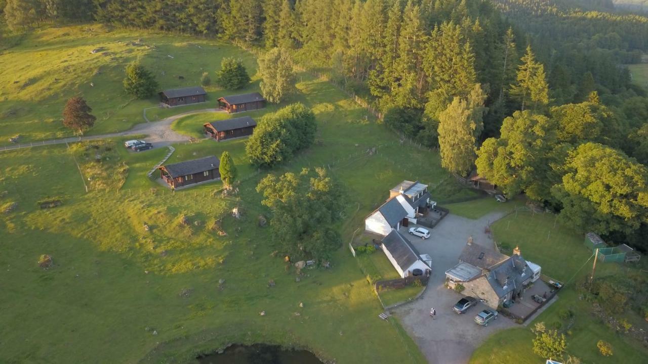 Highgarry Lodges Invergarry Bagian luar foto